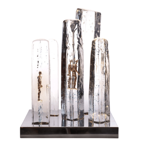 Vertical utopia 垂直的烏托邦 / L36xH49xD36 cm / Original glass, bronze, iron and light sculpture