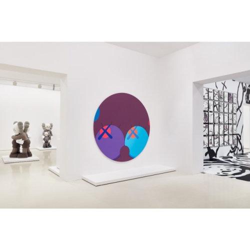 Hypebeast｜An Exclusive Look Inside KAWS' -COMPANIONSHIP IN THE AGE OF LONELINESS Exhibition