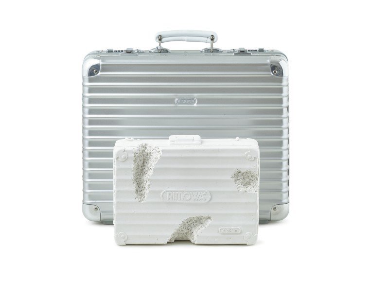 Eroded Suitcase-2Daniel Arsham x Rimowa,2019,Plaster, glass fragments and RIMOWA briefcase,H37 x W46 x D14 cm